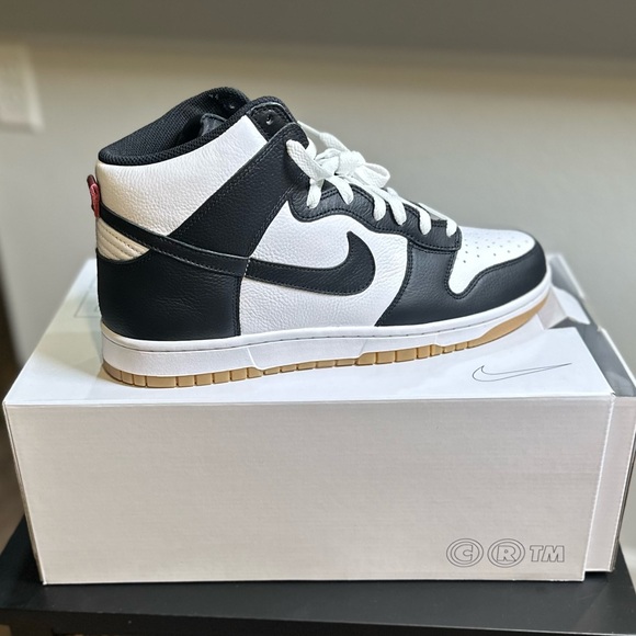 Nike Dunks High Vintage Panda Black / Brand new in original box